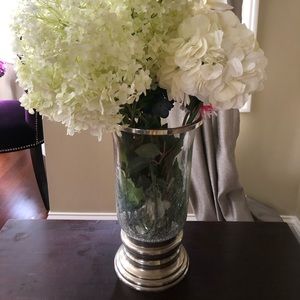 Glass vase